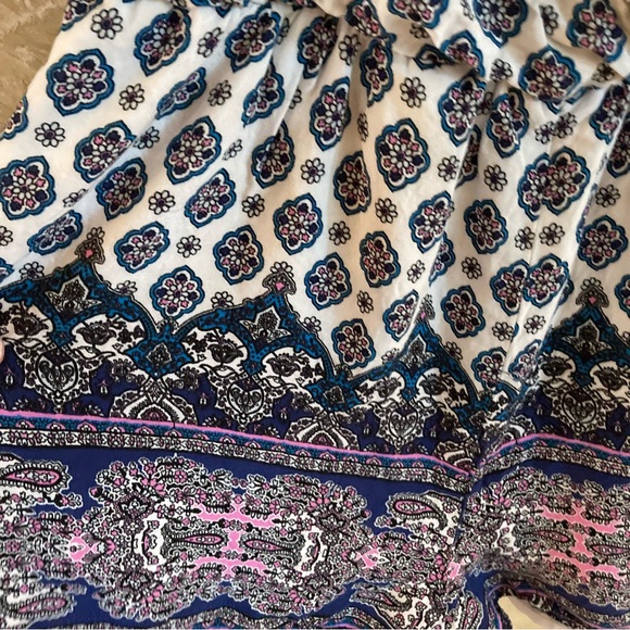 Lulu’s Boho Romper - Picture 2 of 4